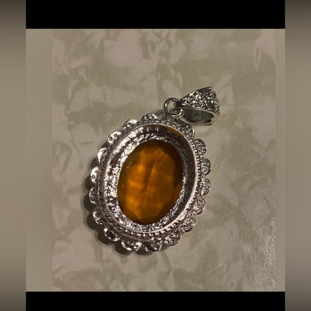 Costume Glass Pendant #6239 - Picture 3 of 4